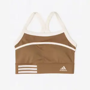 نیم تنه ادیداس پشت قهرمانی قزن دار